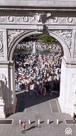 Eid Al Adha 🍽🍽🐐🐏🐑🐪 Prayers in Washington Square Park, NYC | Lina Herlina
