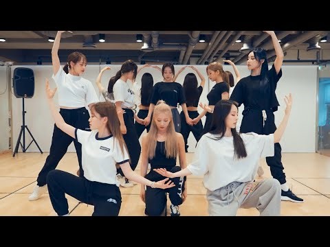 LOONA – PTT (Paint The Town) Dance Practice ENG SUB
