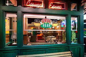 The 'Friends' Experience Is Coming to Las Vegas — What to Know