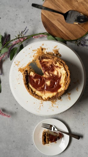 Hello Spring! Ring in the new season with this gorgeous and sweet Strawberry Rhubarb Cheesecake. Perfect for a picnic, or just enjoying at home. Strawberry Rhubarb Cheesecake Recipe: https://recipes.instantpot.com/recipe/strawberry-rhubarb-cheesecake/ Shop now: https://www.instanthome.com/product/instant-pot/duo-plus/8-quart-pressure-cooker-v4-whisper-quiet-steam-release | Instant Pot
