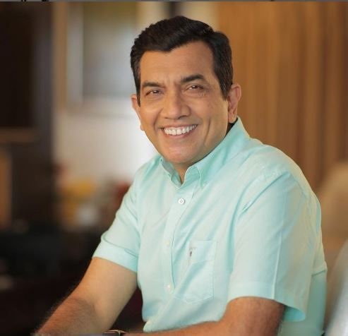 Sanjeev Kapoor (Chef) Wiki, Age, Wife, Children, Family, Biography & More - WikiBio