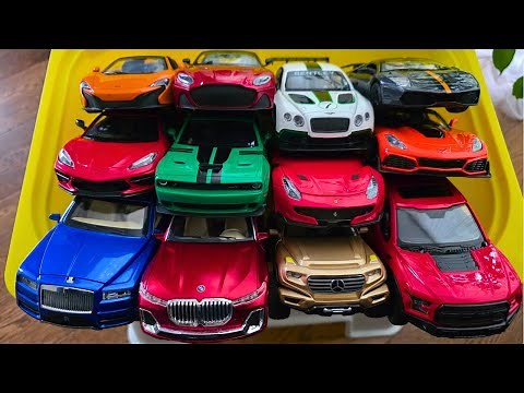 Showing Giant Model Cars with INSANE Detail! Interior & Exterior Close-Ups!
