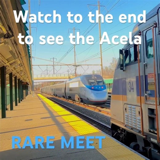 Crashed GP39 73 meets legacy Acela #acela #meet #train #amtrak #railfan
