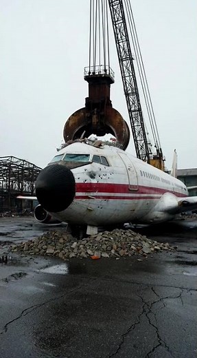 Aircraft Recycling Process #factoryprocess #howitsmade #aivideo #aviation #aircraftrecycling