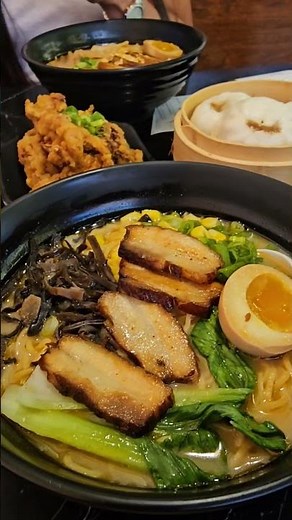 Ramen noodles ‪@HiroRamen‬ #food #ramen #shorts #foodie