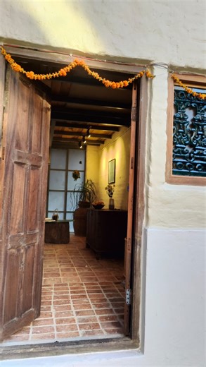 From dust to a new home, brick by brick. Six months of work. Reclaimed wood, old window frames and bricks, light metal — our little Swotha house coming to life inside the courtyard, with a design meant to be both modern and rooted. Built mostly from reclaimed materials, Swotha House was imagined to capture light and embrace the courtyard breeze. Would you like to see the interiors? ☺️ NB: we are not an architectural firm- we unfortunately cannot answer technical questions nor disclose details ab