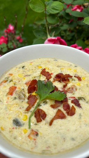 2.7K views · 21 reactions | Corn chowder with bacon and poblanos= HEAVEN. 肋️ #HappySunday . . #Phillyfoodgirl #PFG #corn #cornonthecob #poblano #poblanos #pepper #peppers #homemade #homecook #recipe #soup #chowder #philly #philadelphia #viral #fyp #sunday #cook #cooking #worship #cream #potato #potatoes #cilantro #carrots #onion #celery | Philly Food Girl | Facebook