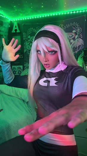 Danny Phantom Genderbend Cosplay in Amity Park