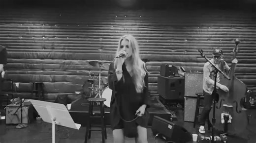 “Rehearsin’ in Nashville for Today Show ! “FADE” is comin’ for y’all TONIGHT!” jessicasimpson.com/music | Jessica Simpson