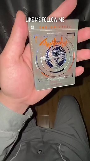 colour changed #cardtrick #cardtricks #trick #tricks #newtech #newcard #magic #magician #cardist #cardistry #colorchange #asmr #fyp #fypシ #foryoupage