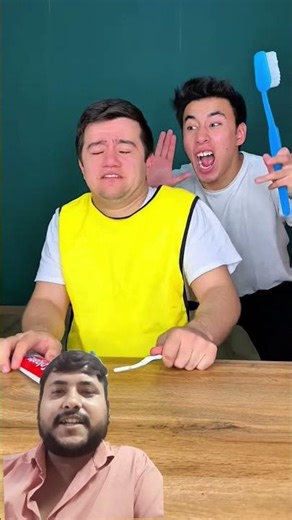 My toothpaste brush 🪥 is broken 🥺