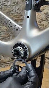 Part 2/5. 2x12 Gravel bike gets T47 bottom bracket and Sram Rival DUB cranks.