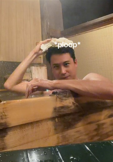 Experience the Warmth of Shirakawago's Onsen