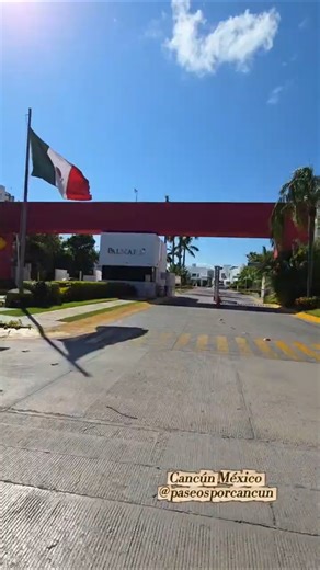 Cancún México Av. Huayacan #shorts #vlog #cancún #cancun #méxico #mexico #life #vida #travel #viajes