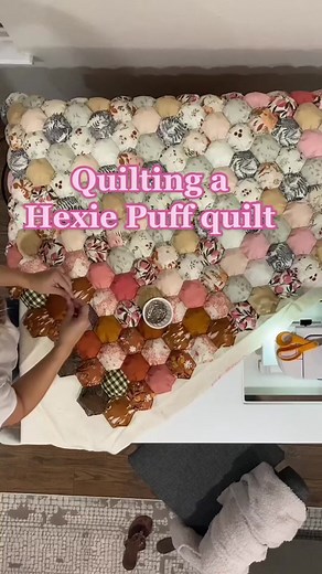 Hexie Puff Quilt Tutorial | Stitch in the Ditch Technique