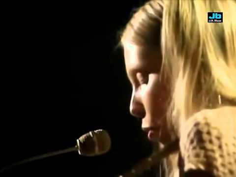 Joni Mitchell - Big Yellow Taxi (In Concert on BBC, 1970)