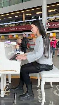 I Played a Difficult Chopin Sonata at Chopin Airport 🎹