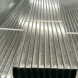 [Hot Item] 2X4 Studs Studs and Spikes