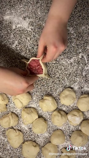 Sfeeha AKA middle eastern meat pies #arabfood #arabicfood #recipes #delicious #sfeeha #sfiha #syrian #syrianfood #fypシ #fypシ゚viral #fypage