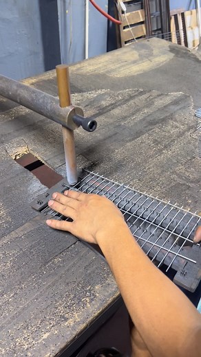 #fbreelsfypシ゚viralfbreelsfypシ゚viral #fbreelsfypシ゚viralシ #fbreelsfypシ゚ #birdcage #doublecage #albs2 #albs1 #gouldianfinch #parakeets #lovebirds #cockatiel #metalwork #metalfabrication #sunconures | Harold Cage & Pet Accesories