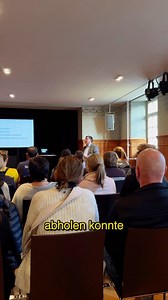 Die Gemeinde Mauren hielt unter der Führung von Vorsteher Peter Frick seinen ersten Mitarbeitendenanlass im Kulturhaus Rössle ab, zu welchem wir alle Mitarbeitenden der Gemeindeverwaltung einladen durften. 🏡 Neben einem Rückblick auf das vergangene Jahr präsentiere Peter Frick auch den Ausblick in das aktuelle Jahr 2024. Matthias Ritter informierte als Geschäftsführer des Sozialfonds über den Vorsorgeausweis für die Gemeindeangestellten. Beim gemeinsamen Zvieri liessen wir den Tag zusammen ausk