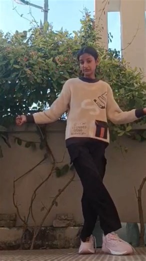 Nikle current💗#short video @Anushka Gautam