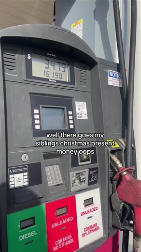 Christmas Money Tips for Siblings' Gifts