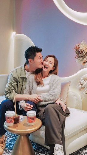 Arnold Kwok 郭子豪 on Instagram: "Our pre-wedding routines 🤣 答謝大家對我哋嘅支持，專為豆子情侶followers專屬優惠 4月限定！ ❤️❤️ 只要用discount code：C6080 即可享以下優惠: -First class facial 初次體驗 $1,380/17折 -Business class facial初次體驗 $1,280 /22折 -購買Business class/First class 10或以上可享半價 -脫毛療程首部位半價! 其實真係好抵！ 立即dm @bare.hk查詢優惠！ #thebeanscouple #prewedding #couplevideos #trendingreel #bare #豆子情侶"