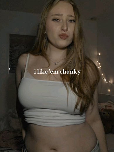 Chubby Outfit Ideas for Princess Peach and Daisy Costumes