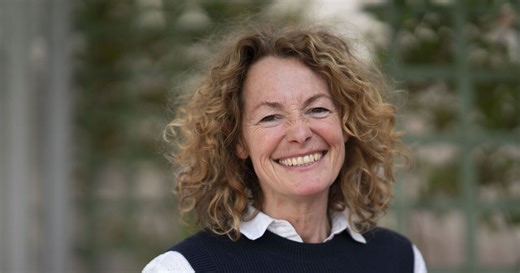Kate Humble visits farmhouse in Gloucestershire countryside