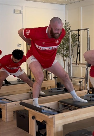 proof that Pilates doesn’t discriminate 😌 @Raleigh Viper Rugby #mendoingpilates #athletesdoingpilates #pilatesformen #raleighpilates
