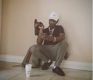 Emtee lambasts 'enemies' in first single since manhood mishap