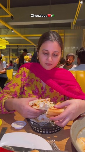 Cheezious Review - Best Pakistani Fast Food Brand