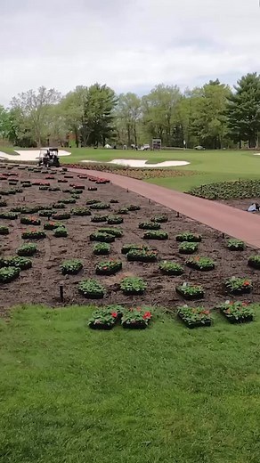 22K views · 256 reactions | Behind the scenes of the Flower Hole at SentryWorld.  #USSeniorOpen | United States Golf Association - USGA | Facebook