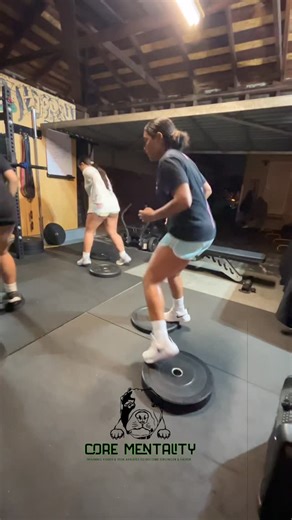 Core Mentality on Instagram: "Quick feet, sharp awareness, nonstop movement 🔥 These libero athletes are reacting to different weight heights, switching stances fast, using their hands for balance, and staying light on their feet in 30–45 second bursts. This is the kind of footwork that separates good defenders from elite ones 🛡️⚡️. Why This Matters for Volleyball (Libero-Specific): • Improves reaction speed for digs, tips, and emergency saves ⚡️ • Trains quick stance changes for low defensive