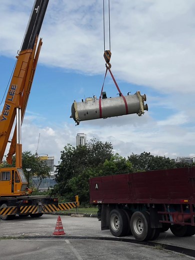 INSTALLING HVAC TRANE CVHG CHILLER.SHORT CLIPS #Throwback #Chiller #Hvac #Aircond #Micron