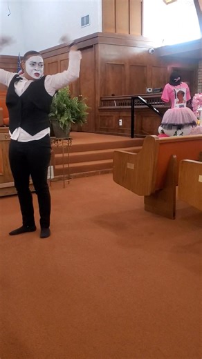 Shalyn Taylor truly ministered through Dance | Ursula Hall