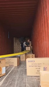 41K views · 58 reactions | high-speed unloading 欄 #viralreels #reelsviral #buildingtips #craftsmanship #howto #DIY | How is it Done | Facebook