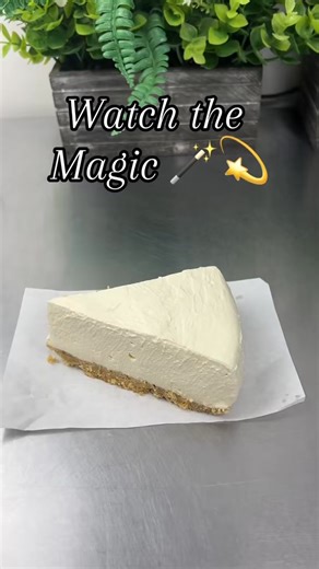 🎉 It’s SATURDAY… who’s fancying a treat? 👀🍫 Whether you’re out and about, having a cosy night in, or meeting up with friends — Saturday is made for desserts 😍 From warm waffles and gooey brownies to cookie dough, cheesecakes, milkshakes and old-school puddings, we’ve got something for everyone 💜 Tag the person you’d share this with 👇 Or comment your go-to dessert and we might tempt you tonight 😏 Open today — see you soon! ✨ 📍 Moo Lab South Elmsall 🚗 Delivery available within 5 miles of 