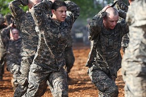 No Women Pass Army Ranger School, Three Invited to Start Over