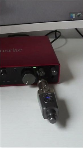 How to use a guitar in-ear monitor wireless system?