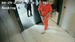 Video shows the moment an Alabama inmate escaped