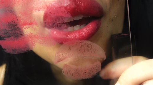 ASMR GLASS KISSING FULL OF LIPSTICK