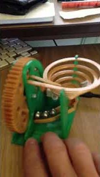 Motorised marble machine