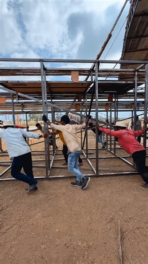 Isha Tamil on Instagram: "என்னது மகாசிவராத்திரிக்கு நானும் volunteering பண்ணலாமா? தன்னார்வலர்களின் பங்களிப்போடு மகாசிவராத்திரி விழா கட்டமைப்பு பணிகள் மும்முரமாக நிகழ்ந்து வருகின்றன. நாட்கள் நெருங்க நெருங்க இன்னமும் ஆயிரமாயிரம் தன்னார்வலர்கள் இம்மாபெரும் செயலில் ஈடுபட வருவார்கள். நீங்களும் இணைந்து கொள்ளலாம். #msrbts #mahashivratri2026"