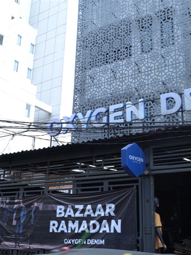 Bazaar Ramadhan di Oxygen Denim Kebon Kacang! Jelajahi style terbaikmu menjelang Lebaran tahun 2026 di Oxygen Denim store Kebon Kacang dan dapatkan special price untuk seluruh item yang tersedia. Buka mulai jam 14.00 setiap hari. Temukan outfit terbaikmu di bulan istimewa ini! #OxygenDenim #BazaarRamadhan