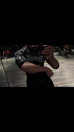 brady (@brady.paulsenn)’s videos with Модель (Model) - DJ ZUP RAlii
