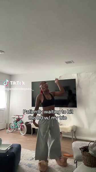 This dance tooo tuff #trio #fyp #trending #waiting | tiktok dance 2025