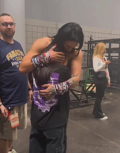 Rhea Ripley Meeting Fans: Heartwarming Moments with Her Admirers