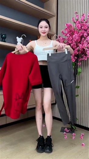 women red roses round half sleeve casual tshirt #trendingshorts #dreamnstyle #clothingstyles